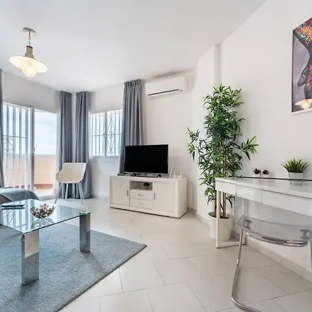 Apartment Ocean View By Holidays2rent Malaga